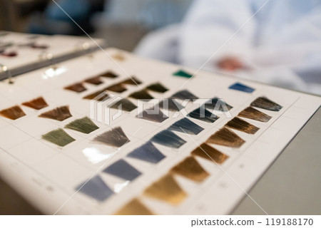 女生 女孩 女性 119188170