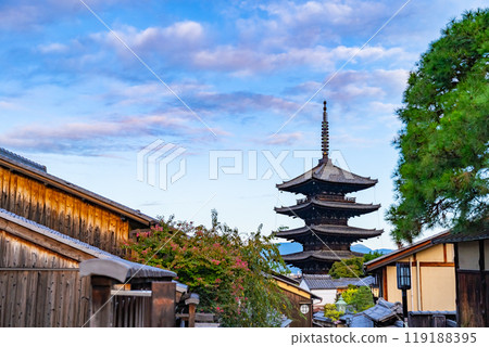 日本房屋街景、京都街景、五層寶塔 日本房屋街景、京都街景、五層寶塔 119188395