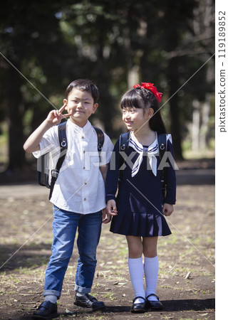 Childhood friend Childhood friend 119189852