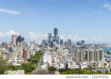 Overlooking the urban building landscape from the Shoushan Lovers' Viewing Platform of Kaohsiung, Taiwan. 119193410