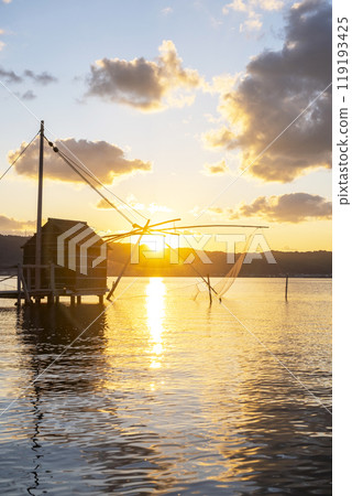 Sunset at Lake Togo - Four-handed fishing net 119193425