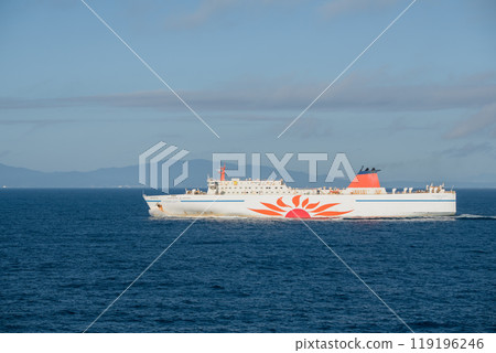 [岩手縣海岸開往苫小牧方向的向日葵富良野號和開往大雪大洗方向的向日葵號的分離] 119196246