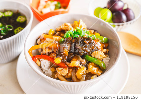 Okinawa school lunch menu: Mozuku rice bowl Okinawa school lunch menu: Mozuku rice bowl 119198150