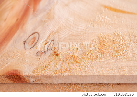 帶結的扁柏板 帶結的扁柏板 119198159