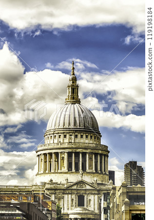 St. Paul Cathedral, London, UK 119198184