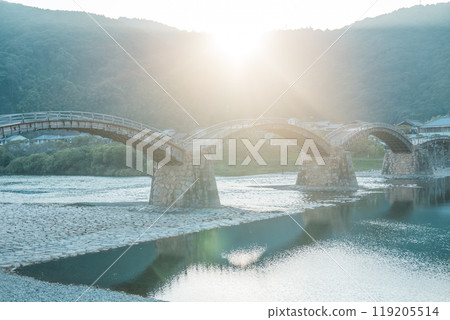 [山口縣]岩國市旅遊勝地錦帶橋的傍晚 119205514