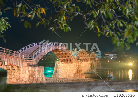 [Yamaguchi Prefecture] Iwakuni City's tourist spot, Kintaikyo Bridge, illuminated at night 119205520