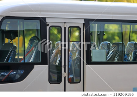 Mini bus 119209196
