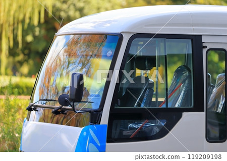 Mini bus 119209198