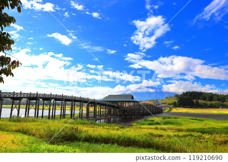 Tsuru no Mai Bridge, Japan's largest wooden triple drum bridge 119210690
