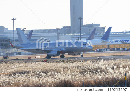 飛機起飛 119215397
