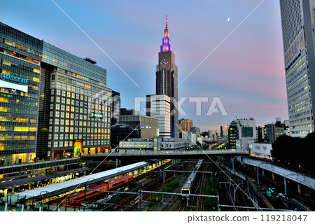 Evening view of Yoyogi Station from Shinjuku Bus Terminal Evening view of Yoyogi Station from Shinjuku Bus Terminal 119218047