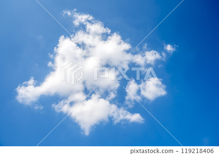 Autumn sky, blue sky, sunny, October, sky image [Tokyo] 119218406