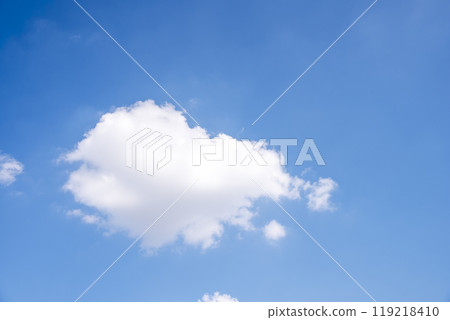 Autumn sky, blue sky, sunny, October, sky image [Tokyo] 119218410