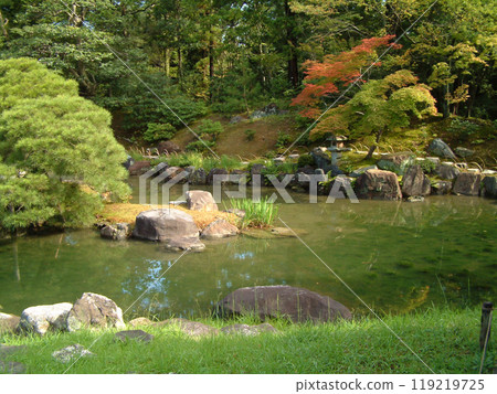 Path in autumn park / Autumn leaves in a Japanese-style garden (Katsura Imperial Villa, Kyoto), wide-angle Path in autumn park / Autumn leaves in a Japanese-style garden (Katsura Imperial Villa, Kyoto), wide-angle 119219725