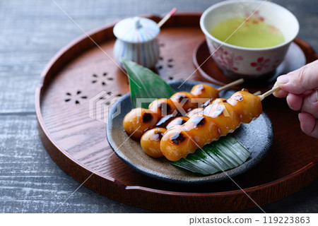 日式甜點禦手洗團子 119223863