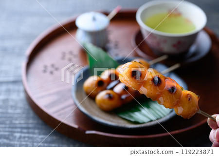 日式甜點禦手洗團子 119223871