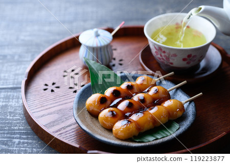 日式甜點禦手洗團子 119223877