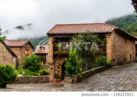 Scenic view of Barcena Mayor, a traditional small village in Cantabria 119223921