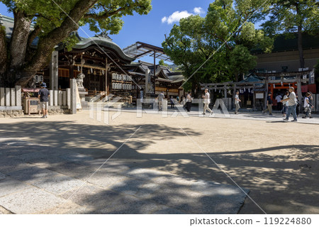 石切劍柏神社的主殿與大百堂舞裡(2024年9月拍攝) 石切劍柏神社的主殿與大百堂舞裡(2024年9月拍攝) 119224880
