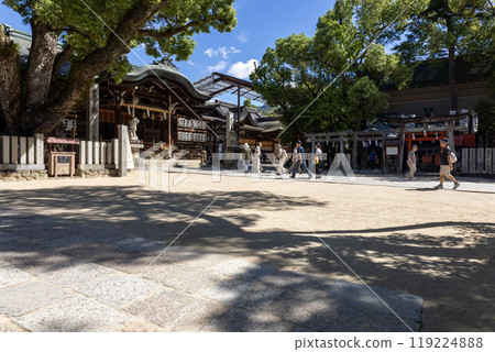 The main hall of Ishikiri Kenya Shrine and the 100-step pilgrimage (photographed in September 2024) The main hall of Ishikiri Kenya Shrine and the 100-step pilgrimage (photographed in September 2024) 119224888