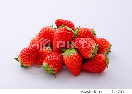 Strawberry fruit 119225153