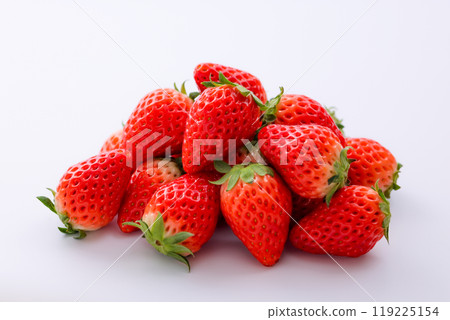Strawberry fruit Strawberry fruit 119225154