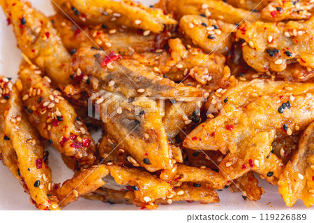 Deep-fried burdock 119226889