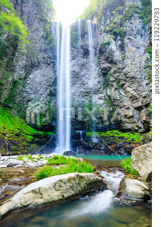 Fukino Falls in summer, Usa City, Oita Prefecture 119229793