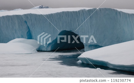 glaciers of the arctic ocean beautiful landscape glaciers of the arctic ocean beautiful landscape 119230774