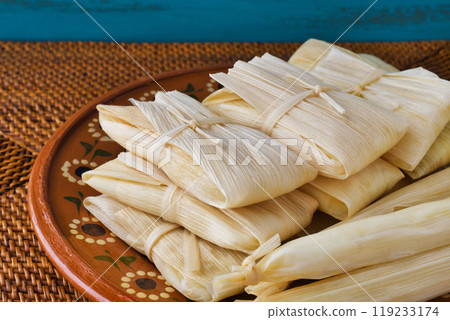 Mexican food tamales 119233174