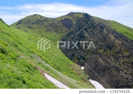 Mt. Metake of Mt. Akita-Komagatake as seen from the middle of Mt. Otoko 119234326