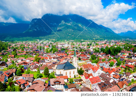 Maria Himmelfahrt parish church in Garmisch-partenkirchen 119236813