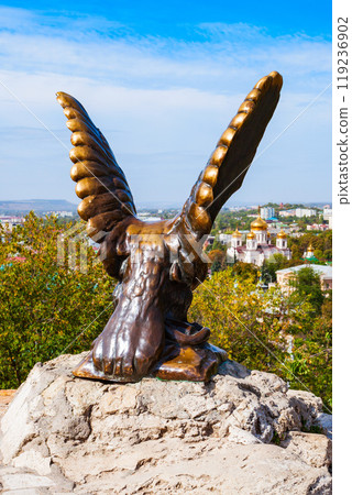 Eagle statue is Pyatigorsk symbol 119236902