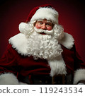 聖誕老公公身材高大，鬍子很多 119243534
