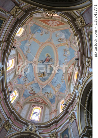 Carmelite Priory in the silent city of Mdina 119243771