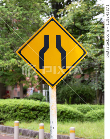 Road sign Warning sign 212 “Width reduction” 119243871