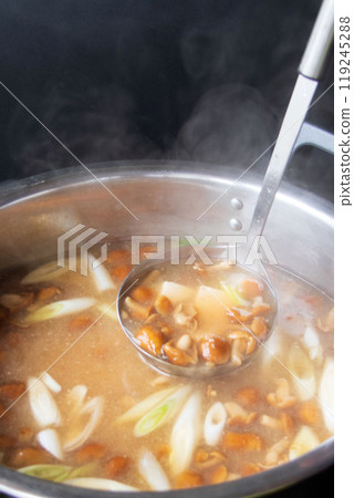 Large pot of Nameko soup 119245288