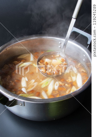 Large pot of Nameko soup 119245289