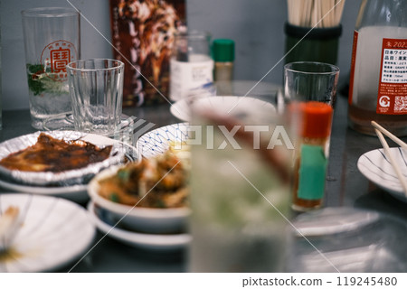 [#Restaurant] 時尚的居酒屋餐桌 119245480