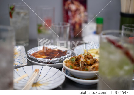 [#Restaurant] 時尚的居酒屋餐桌 119245483