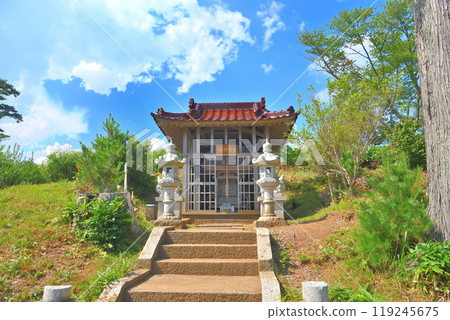 Atago Shrine, a shrine with miraculous powers for fire prevention and prevention located near Kameyama Observatory on Kesennuma Oshima Island in Tohoku, Kesennuma City, Miyagi Prefecture (1) 119245675
