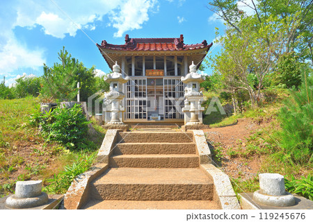Atago Shrine, a shrine with miraculous powers for fire prevention and prevention located near Kameyama Observatory on Kesennuma Oshima Island in Tohoku, Kesennuma City, Miyagi Prefecture (2) 119245676