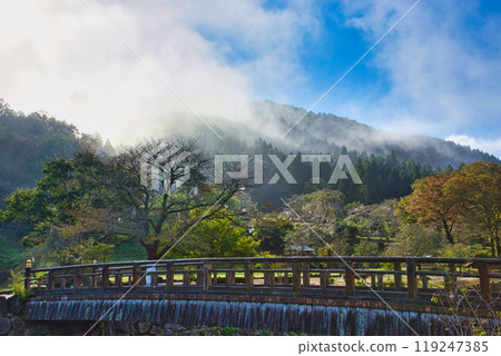 Ichijodani Asakura Clan Ruins in the morning mist 119247385
