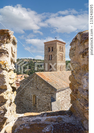 Church of Santa Maria del Castillo in Buitrago de Lozoya Church of Santa Maria del Castillo in Buitrago de Lozoya 119248095