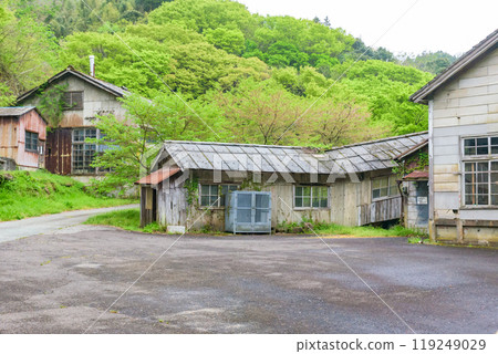 World Heritage Site "Sado Island Gold Mine" Takato Analytical Laboratory Important Cultural Property "Cultural Landscape of the Mines and Mining Towns of Sado Aikawa" 119249029