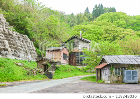 World Heritage Site "Sado Island Gold Mine" Takato Analytical Laboratory Important Cultural Property "Cultural Landscape of the Mines and Mining Towns of Sado Aikawa" 119249030
