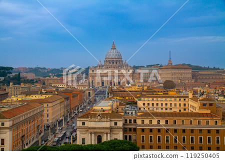 從義大利羅馬梵蒂岡城的世界遺產聖彼得大教堂聖天使城堡觀看 119250405