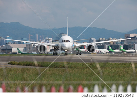 廣體客機 119250548