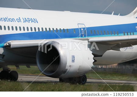 廣體客機 119250553